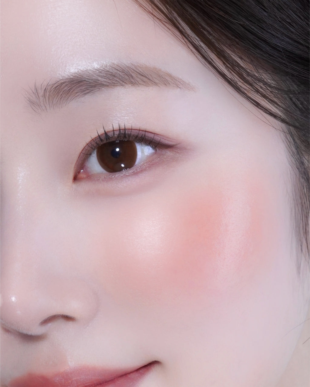 A'PIEU Candy Water Cheek 03 Grapefruit colour on the cheek